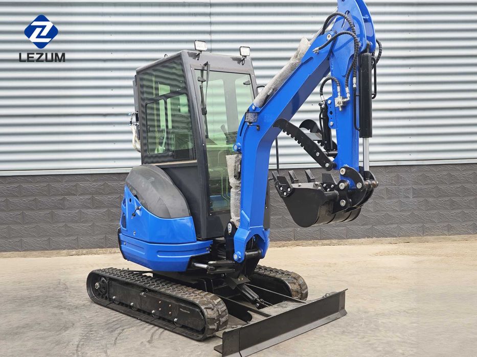 LEZUM Mini excavator nou-nouț, miniexcavator de vânzare
