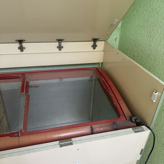 Морозильник + мебель