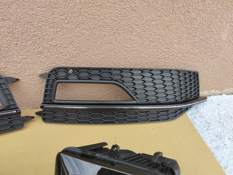 Proiector ceata grila Audi A4 B8 facelift S-line 2012-2015