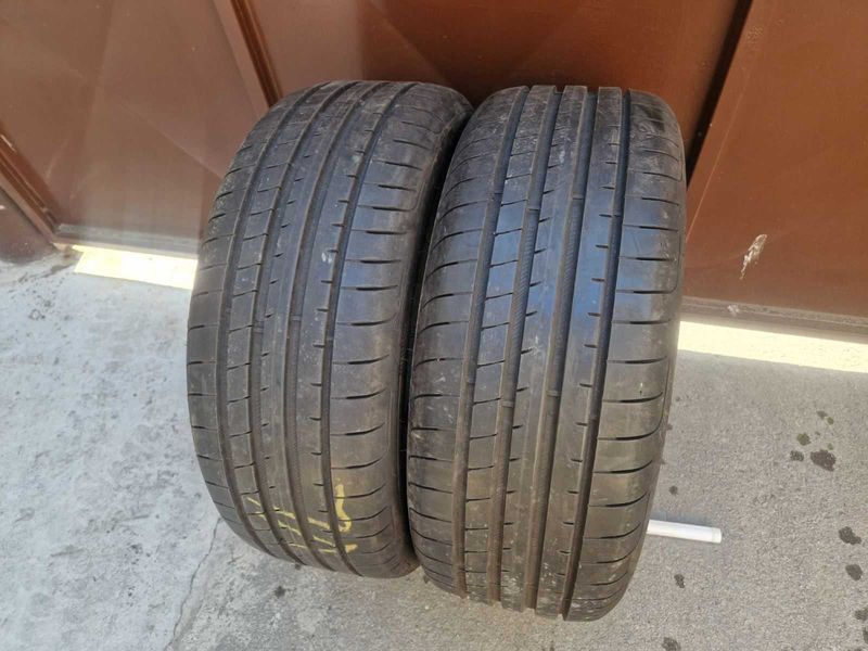 2 Goodyear R19 235/45
летни гуми
DOT2721