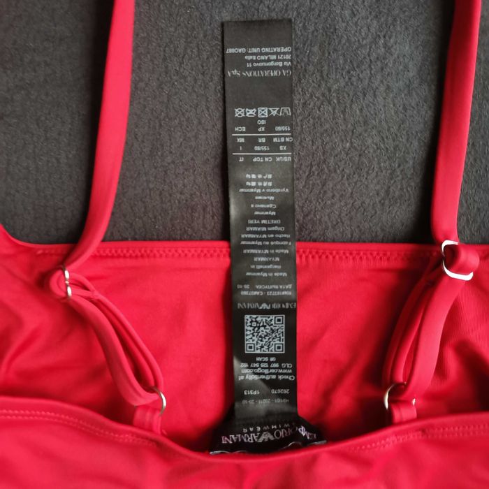 Оригинален НОВ бански ХS EMPORIO ARMANI с етикети