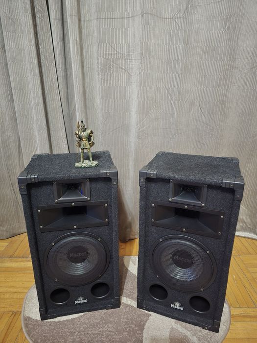 Boxe Magnat Soundforce 1200 – 300Wati, sunet puternic și clar!!!