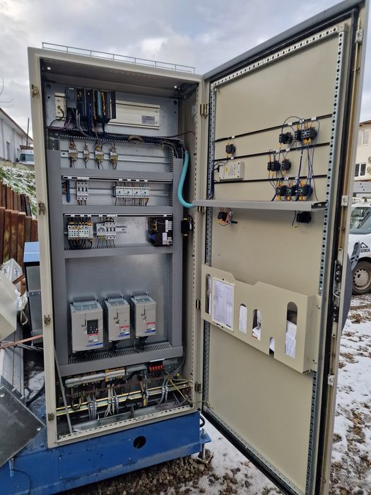 Masina de infoliat paleti