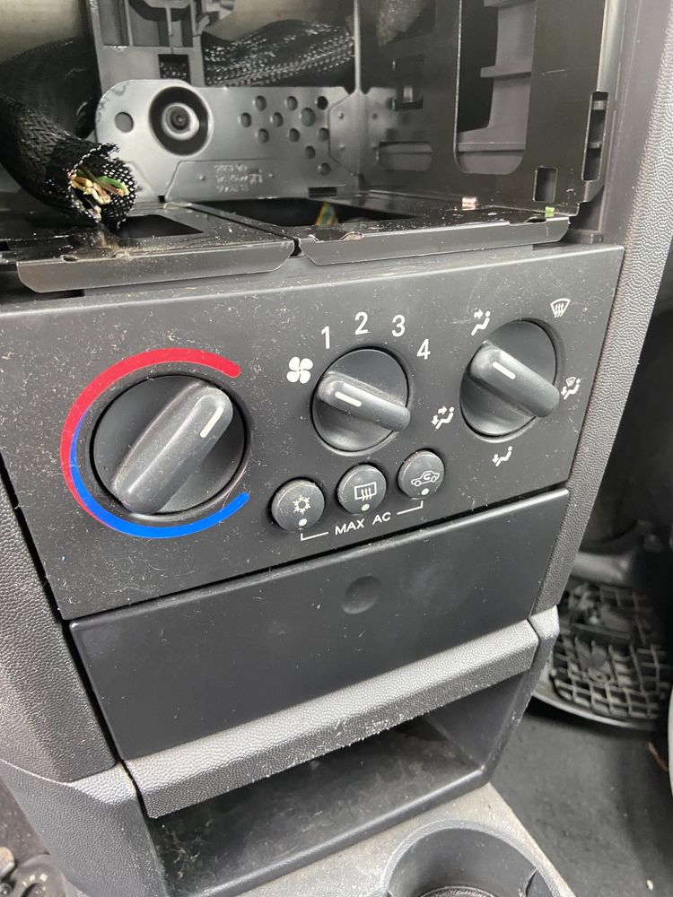 cd player opel meriva dezmembrari opel meriva