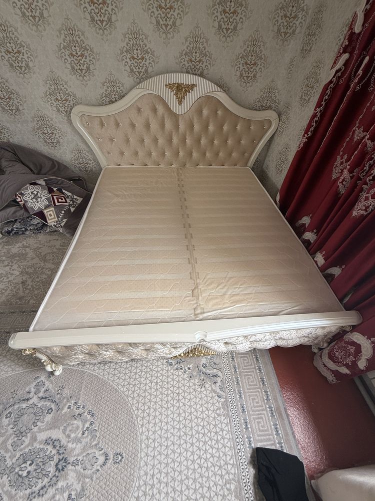 Спалный гарнитур