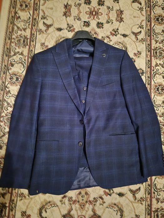 Костюм продам б/у