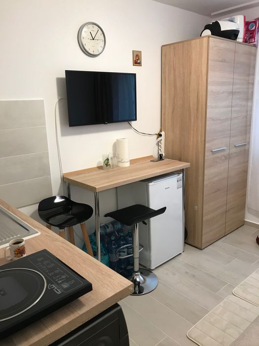 Proprietar vând garsonieră