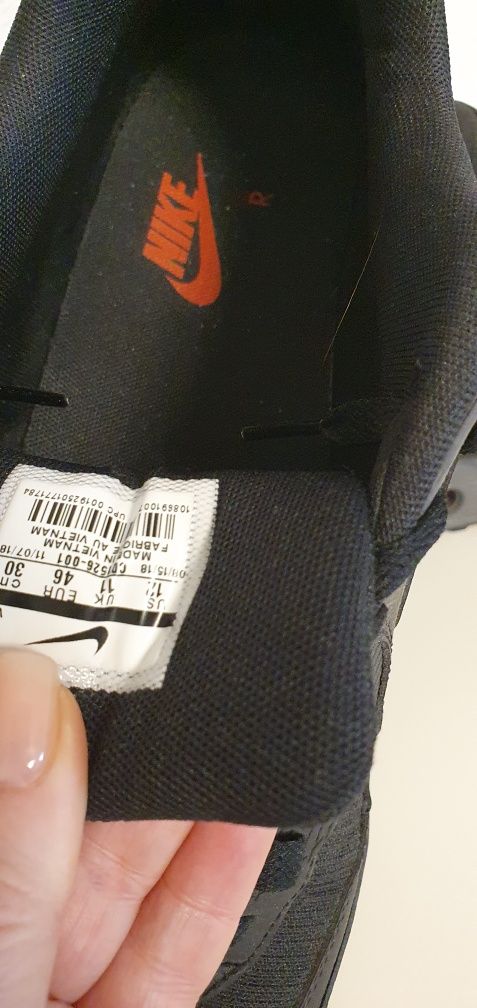 Adidasi Nike  46