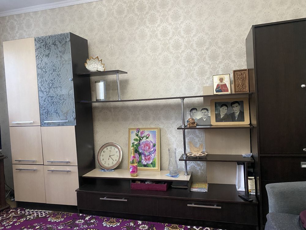 Продам стенку-горка, 3 м длина, высота 1,8м
