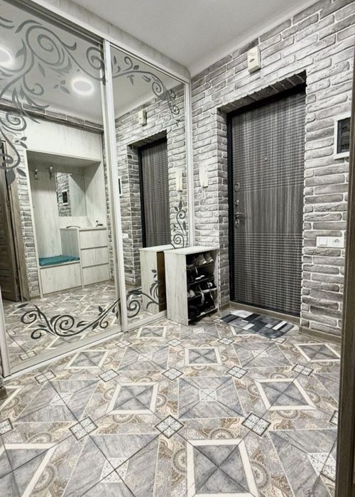 Аренда квартиры 3/5/9 Госпитальный рынок метро Ойбек . Ул Нукус