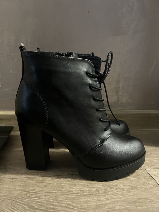 Дамски боти от еко кожа