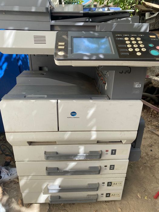 Imprimanta konica minolta bizhub 350 250