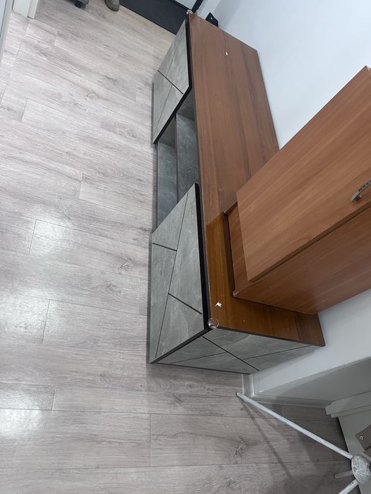 Продам ТВ тумбу для гостинной