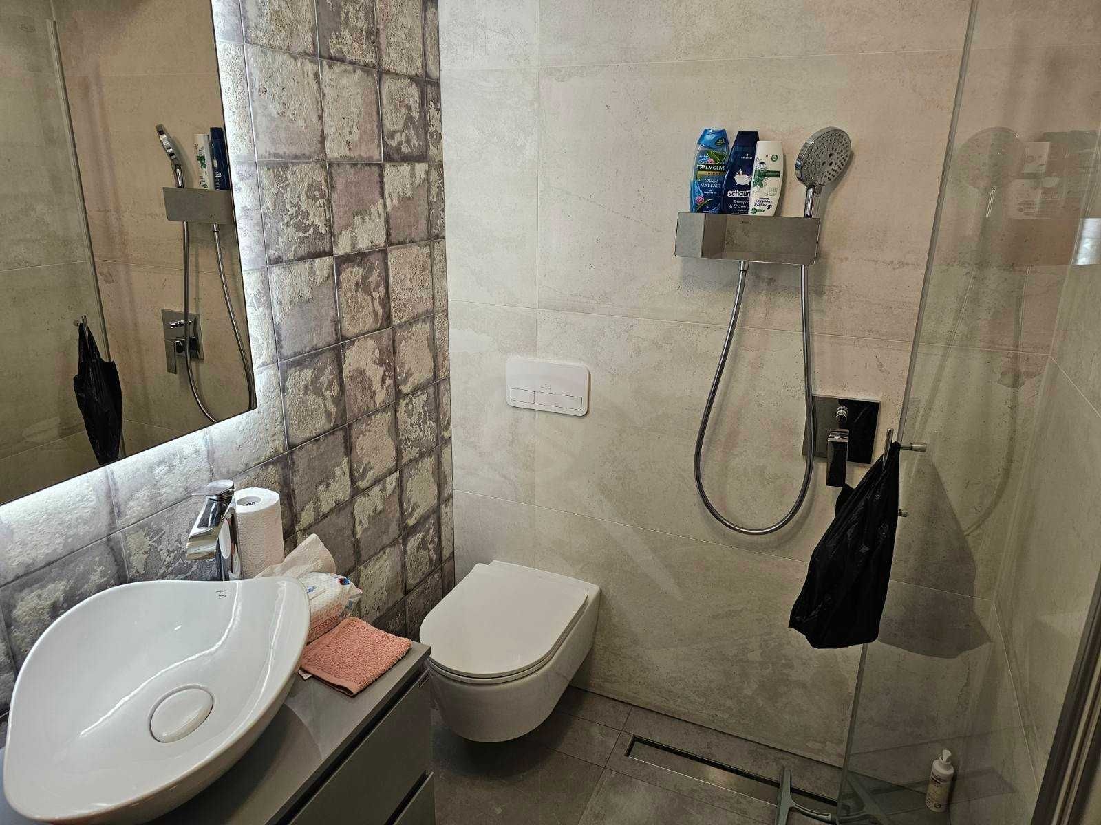 Тристаен в Южен, чисто нов! 82092