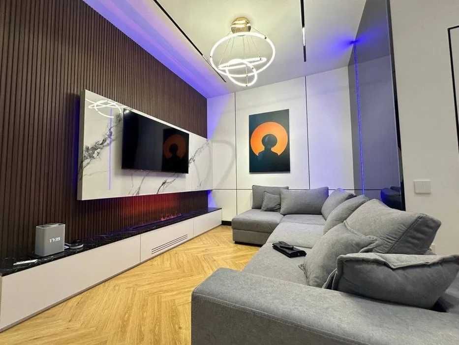 Сдаётся Шикарная 2х ком кв-ра на Жк Parisien/ ID01