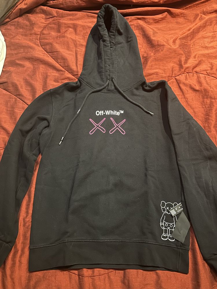 Hanorac Off White x Kaws