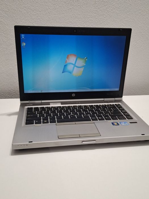 Laptop Hp procesor i7 , 16g ram , ssd 256g