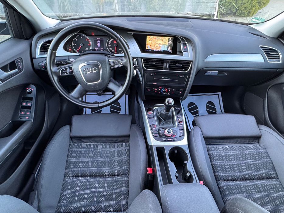 Audi A4 B8/2.0TDI/170CP/2010 / Euro 5 /Webasto /Clima /Navi