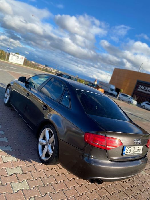Vând audi A4 S line
