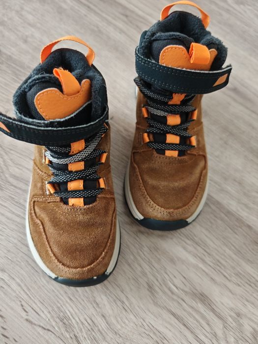 Bocanci iarna băiat mărimea 27 impermeabili