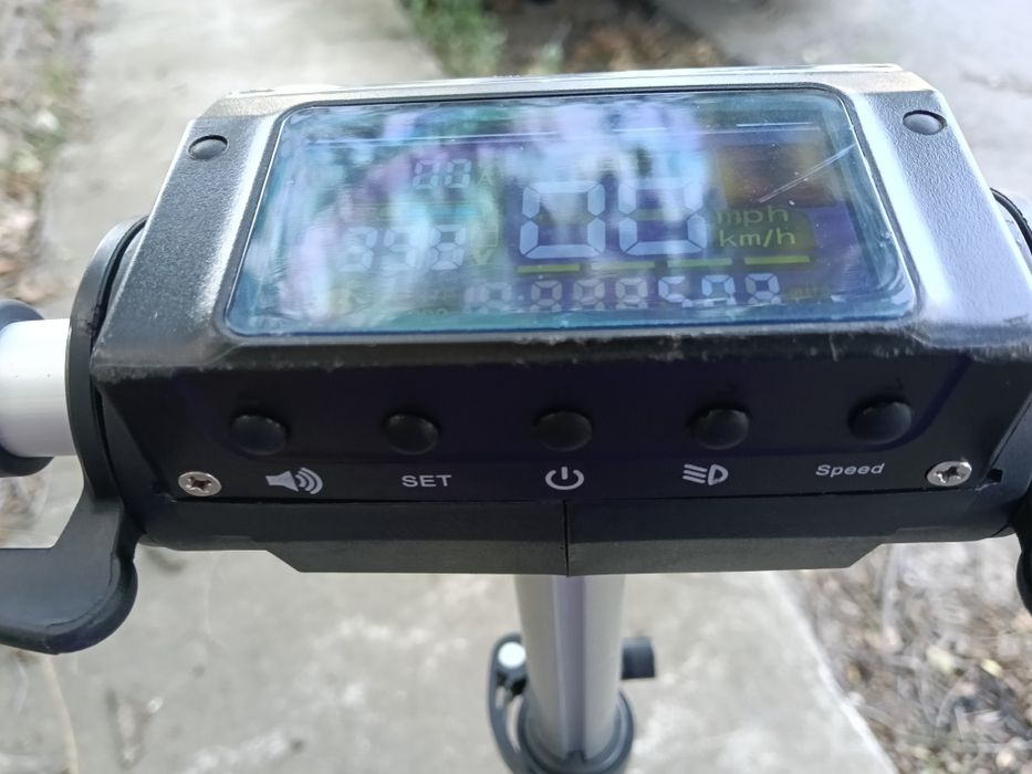 Trotineta electrica Kugoo S1 (SE VINDE URGENT PANA MARȚI -MIERCURI)
