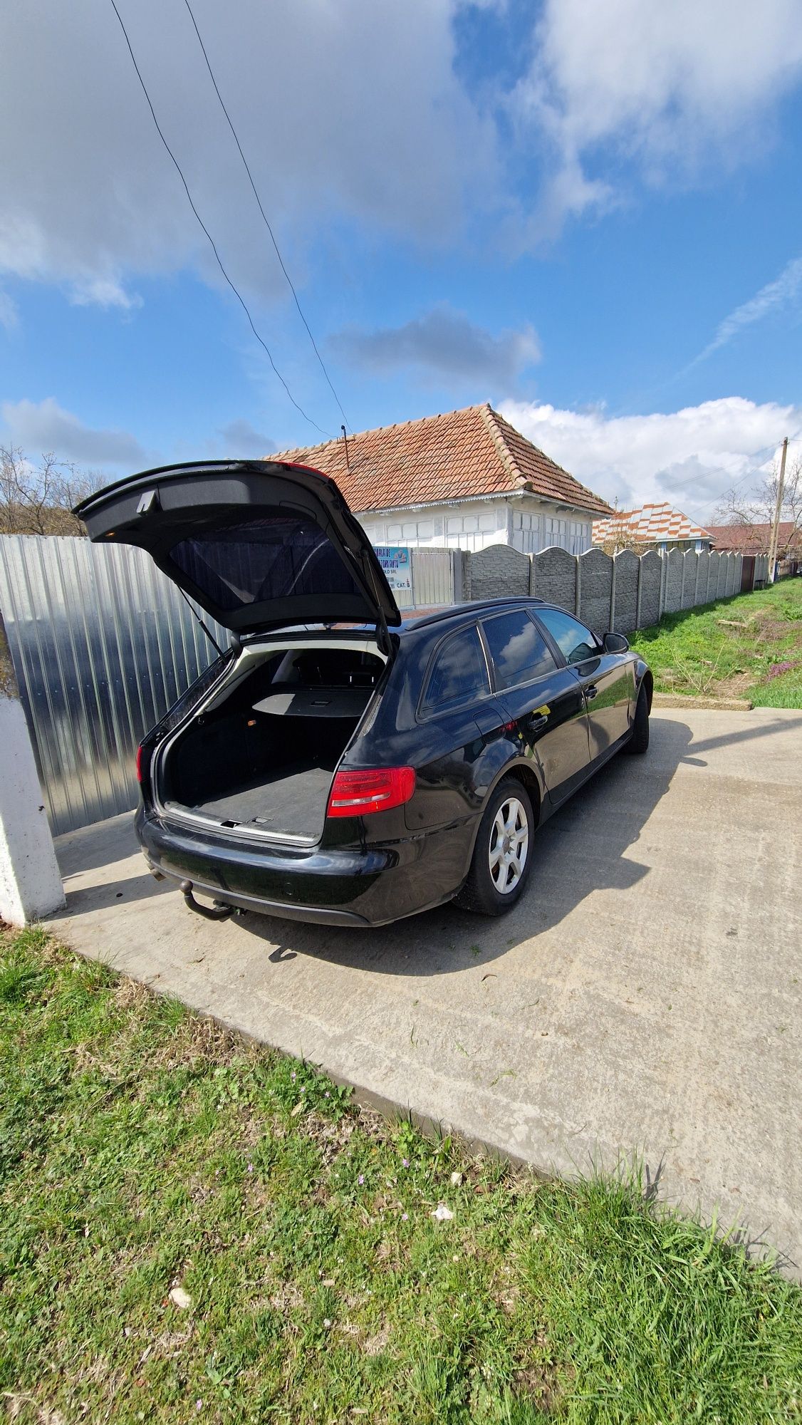 Vand Audi A4 B8.