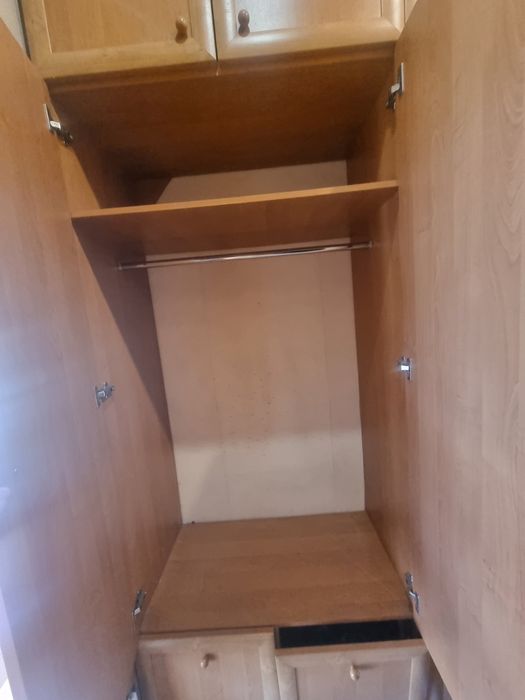 Продаю прихожую б/ у в хорошем состоянии