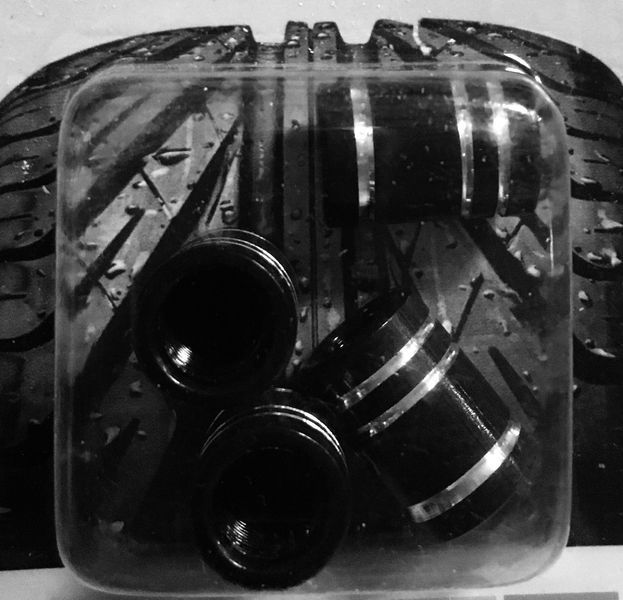 Капачки за вентили Метални Черни Комплект 4 броя