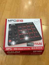 Controler Midi / DAW - Akai MPD 218