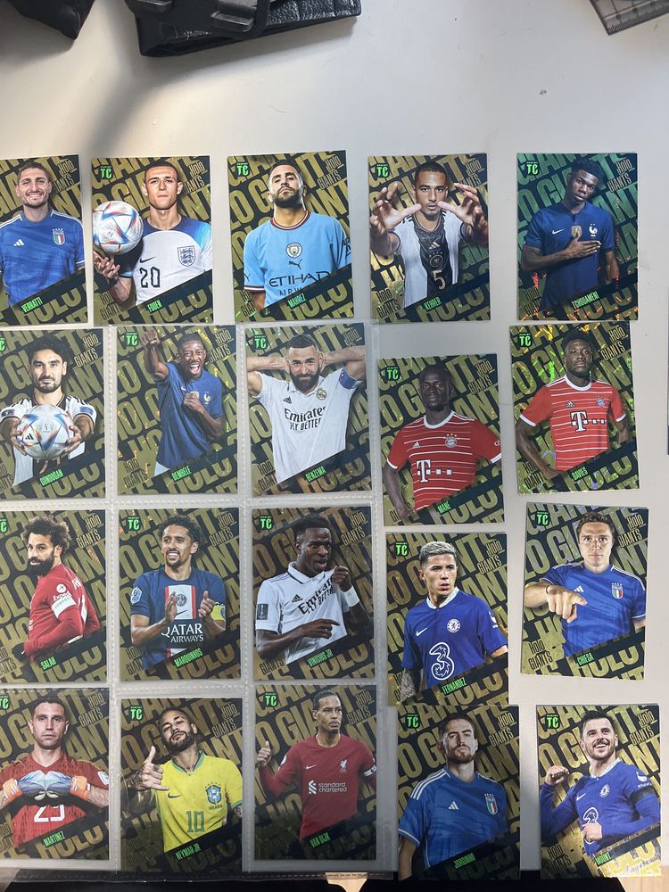 Cartonase speciale cu fotbaliști