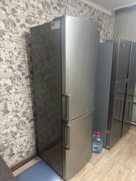 Продам холодильник "LG"