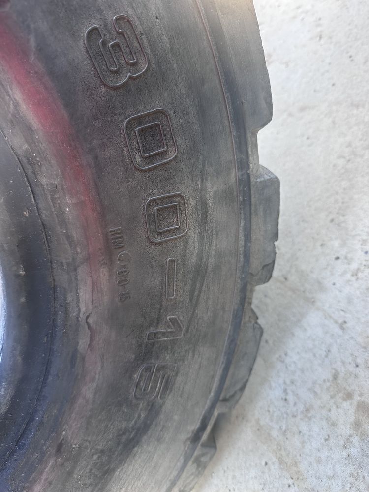 Anvelope stivuitor pline 300-15