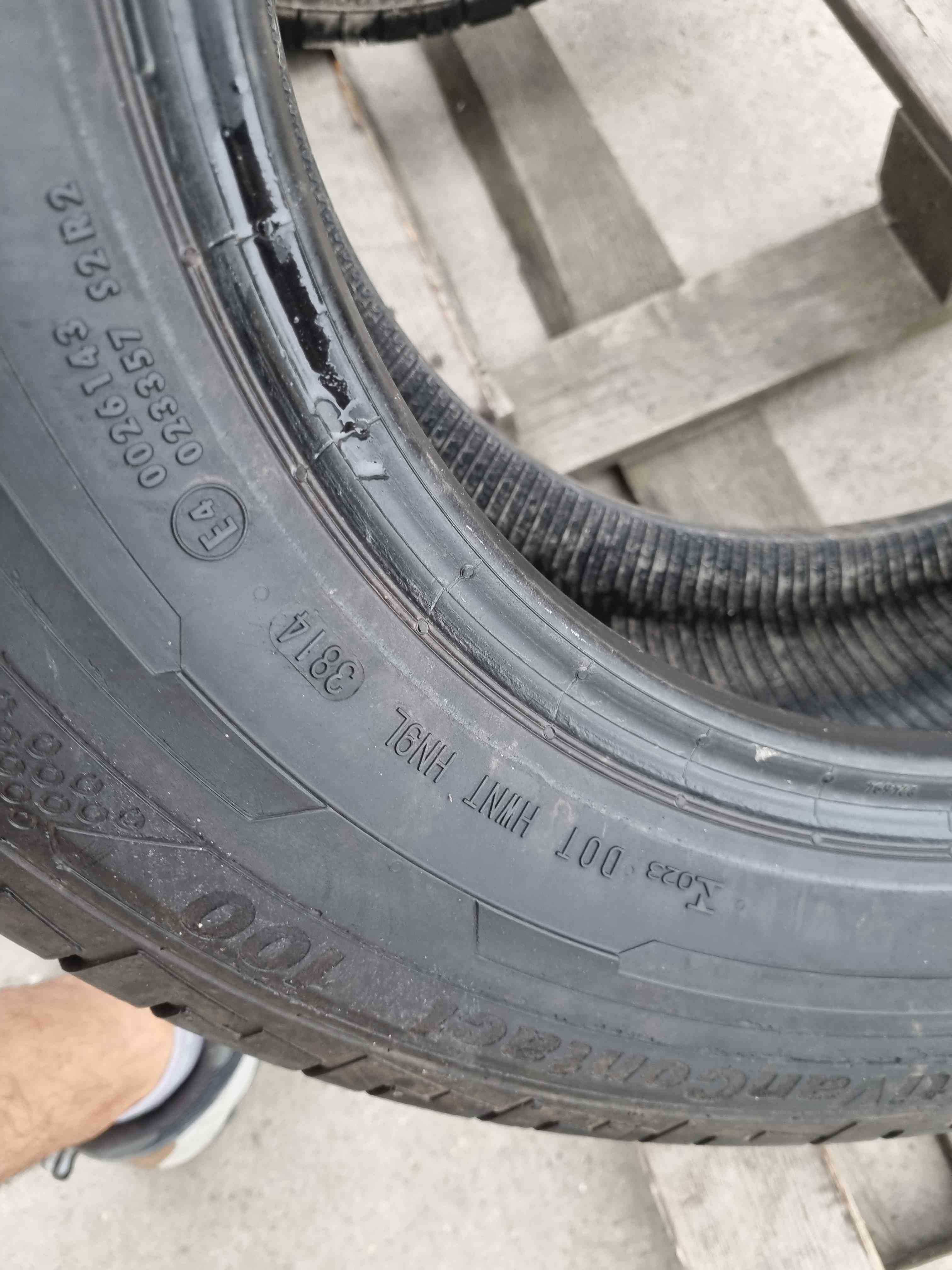 Anvelopa Vara 215/70 R15C CONTINENTAL ContiVanContact 100 109/107S