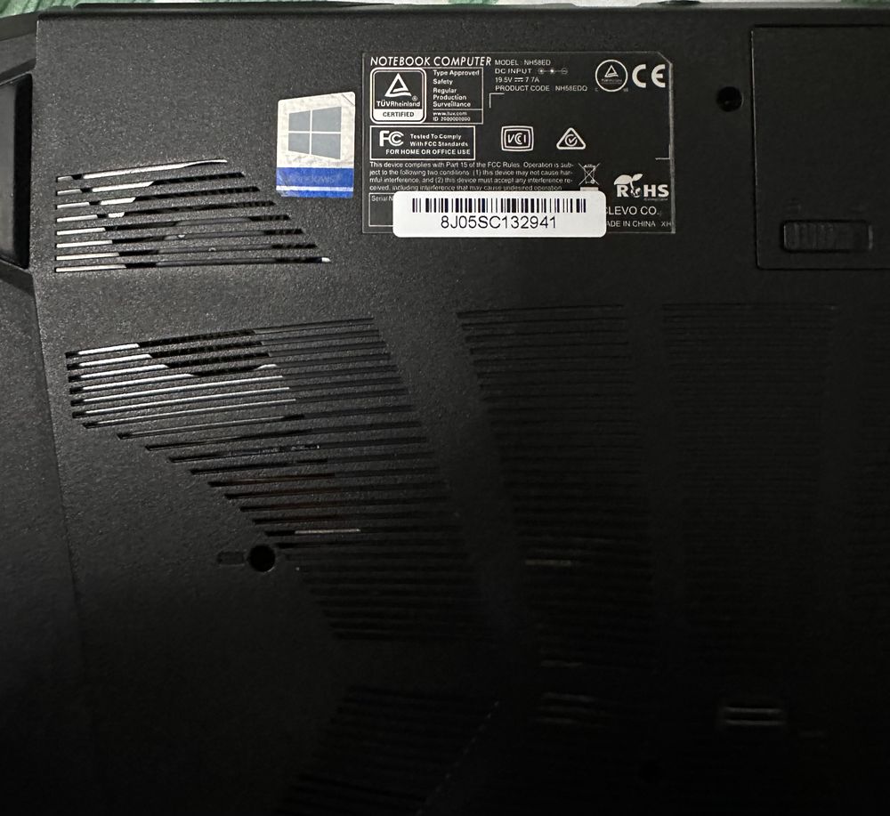 Игровой ноутбук Sager(USA), i7, 16gb, RTX 2060, 1TB SSD, 15,6 (144Hz)