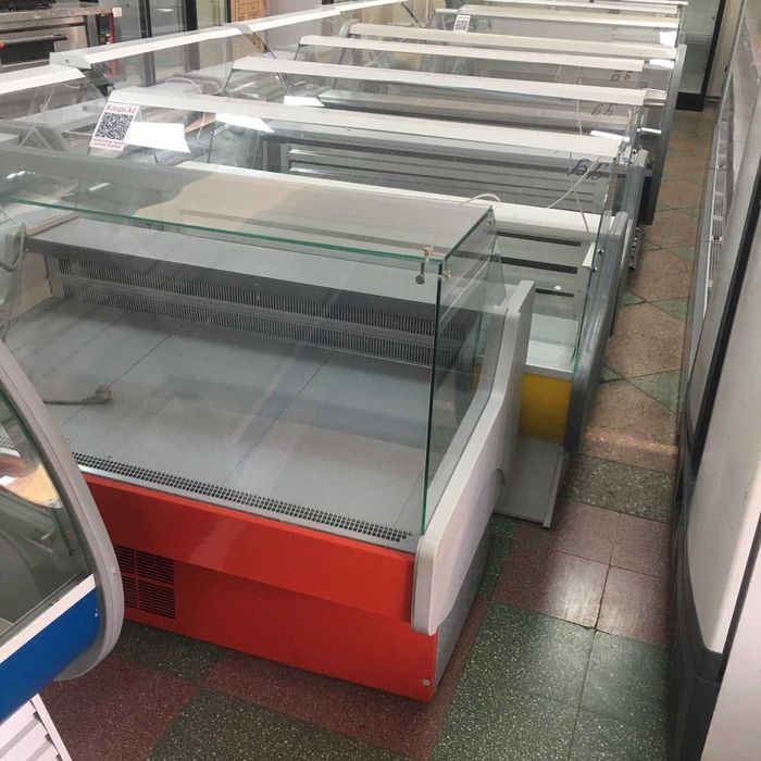 Большой выбор холодильных витрин, Новые и БУ витрины для продуктов
