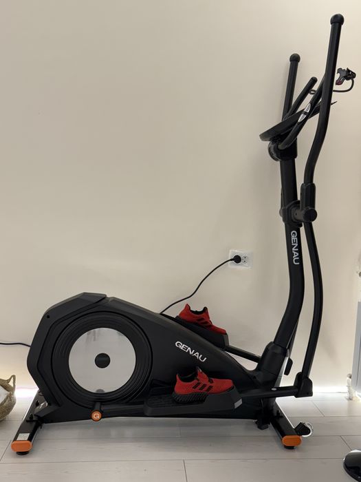 Продаю эллиптический тренажер Genau Crosstrainer Deluxe V3