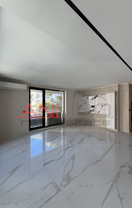 ДО ЮЖЕН ПАРК И МОЛ ПАРАДАЙС! АНИ-БО Недвижими имоти предлага за прода