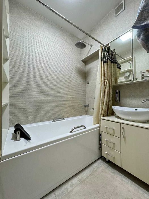 R9 Сдаётся УЮТНАЯ квартира 2/3/9 Мирзо Улугбекский  ор-р метро БИЙ