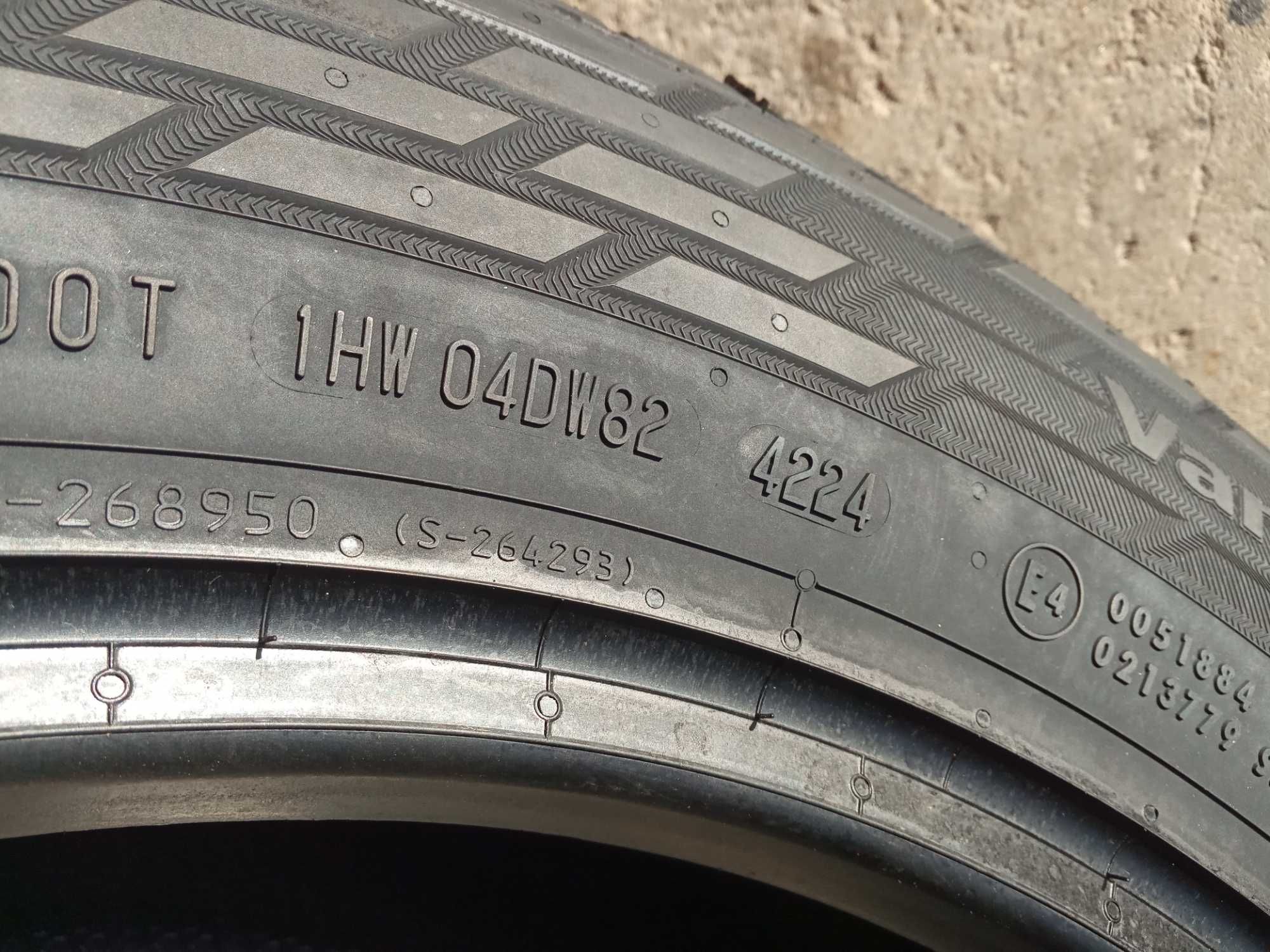 4 Нови бусови гуми 235/60R17C Continental VanA/SUltra 117/115R DOT4224