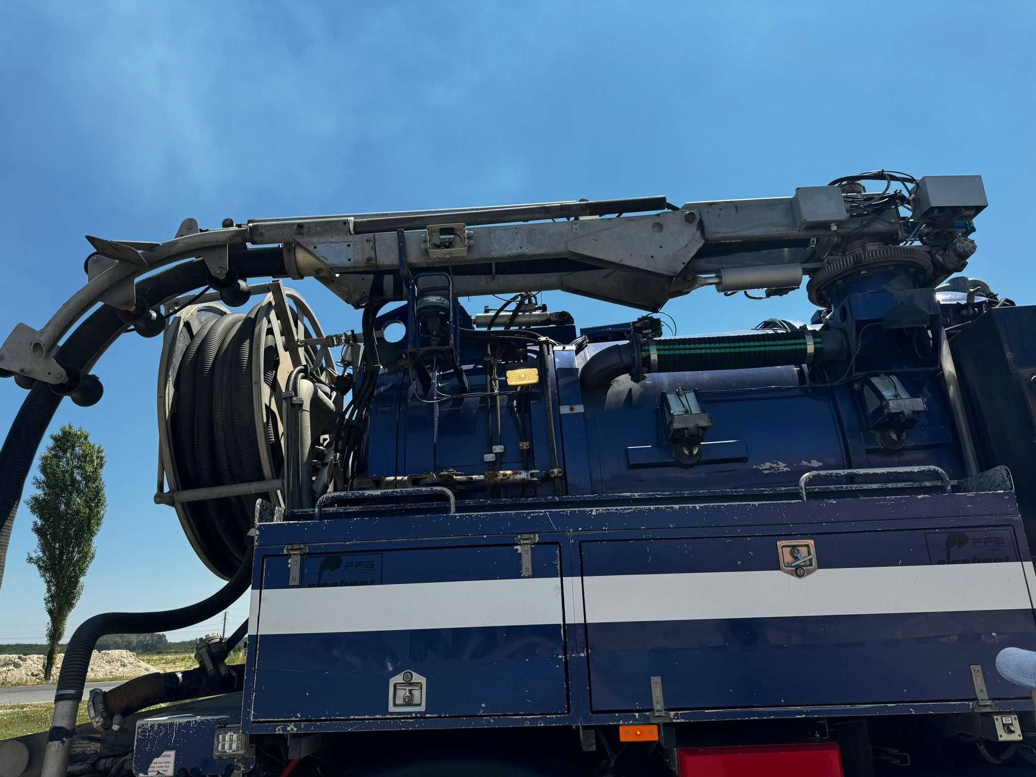 Vand Mercedes Actros  4X4 Elephant vidanja / sistem desfundare/