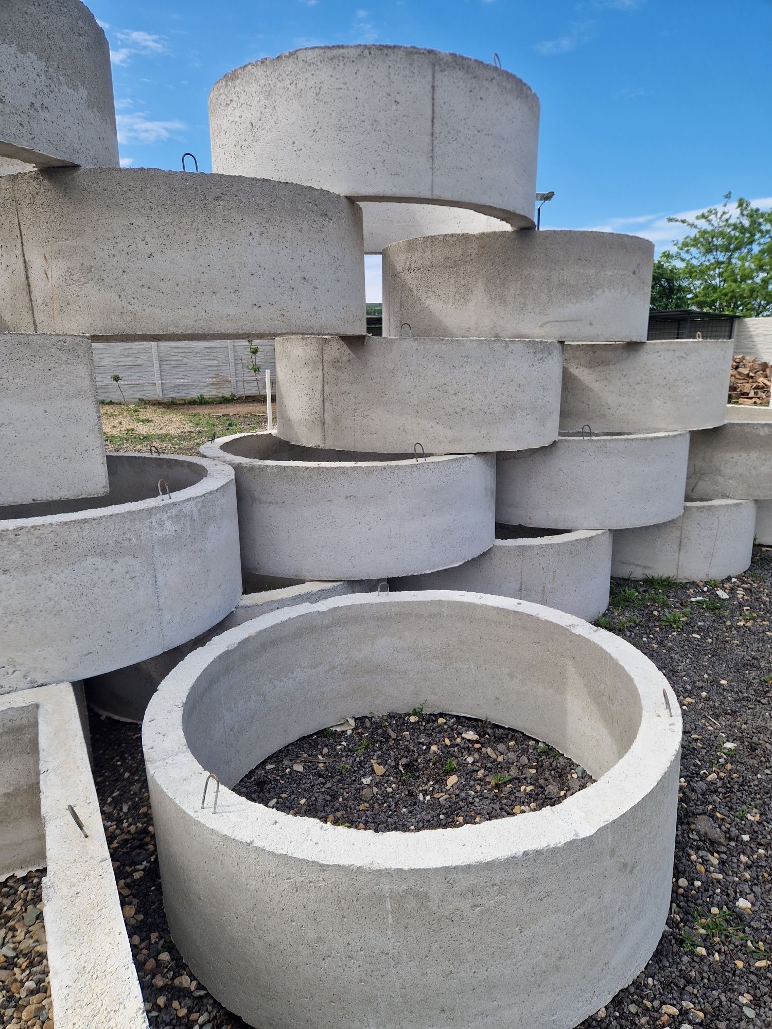 Spalieri / tuburi din beton / bazine / fosa