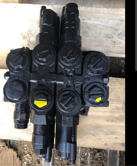 Distribuitoare Hidraulice JCB 1CX / 2CX