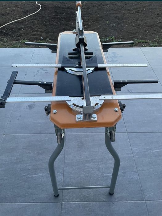 Masina de taiat gresie cu picioare