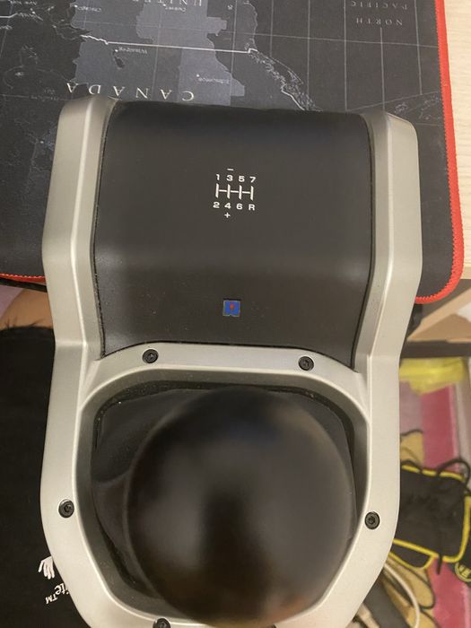 Logitech G923 + schimbator si frana de mana noi
