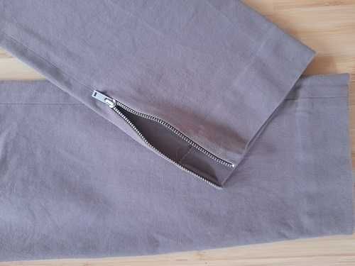 Pantaloni skinny elastici, marimea 42-44, talie normala