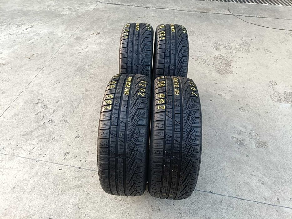 Set 4 anvelope iarna 235 55 18 pirelli sottozero 2 profil de 7,8 mm
