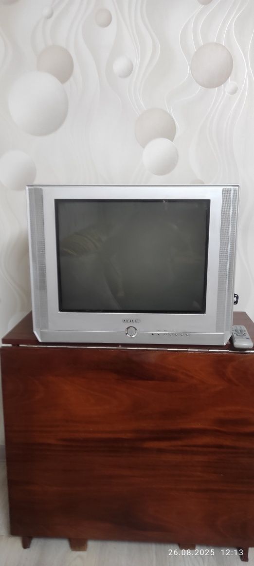 Продается цветной телевизор SAMSUNG.
