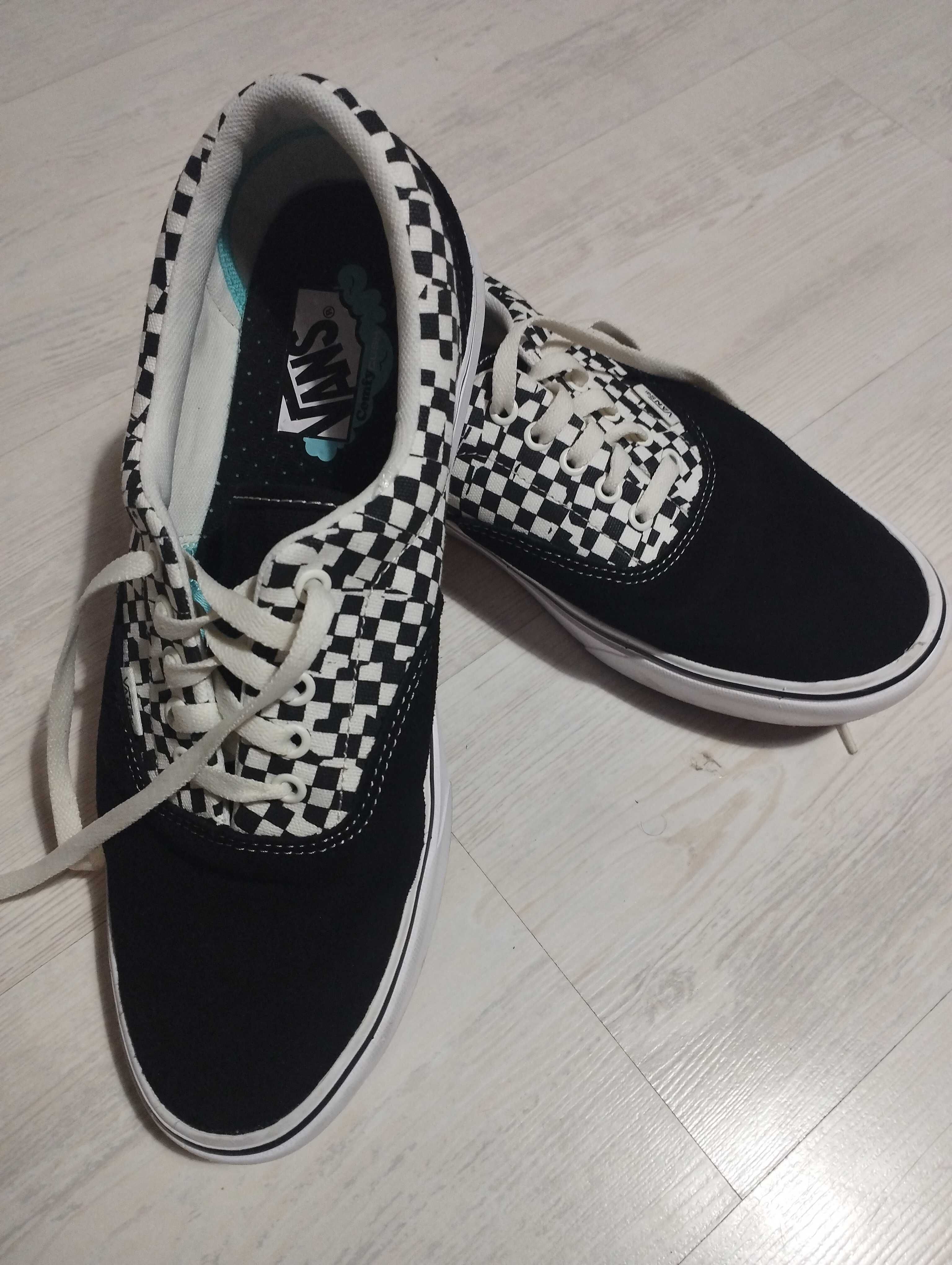 Мъжки ниски маратонки Vans,нови