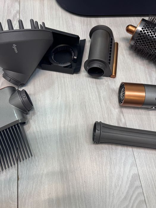 Dyson Airwrap Complete long