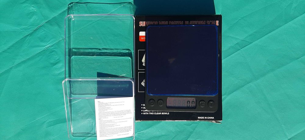 Cântar digital bijutier-precizie 0,01 g, total 3000 g, negru, nou
